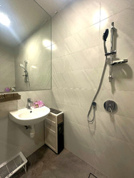 8 Farrer Suites (D8), Apartment #566609771